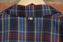 Load image into Gallery viewer, Vintage Plaid Blazer
