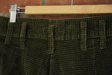 Load image into Gallery viewer, Vintage High Waisted Green Tweed Corduroy Shorts
