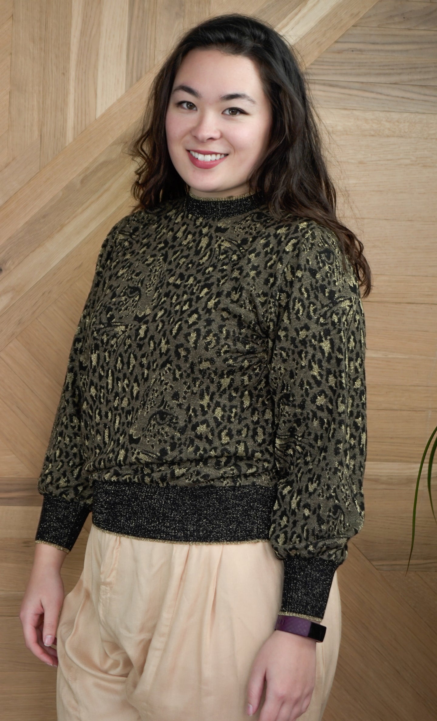 Sweater (SKEA Paris - Size M)