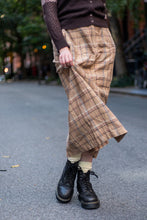Load image into Gallery viewer, Skirt (Susan Bristol - Size 12)
