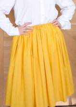 Load image into Gallery viewer, Skirt (Handmade - Size M)
