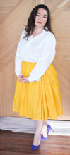 Load image into Gallery viewer, Skirt (Handmade - Size M)
